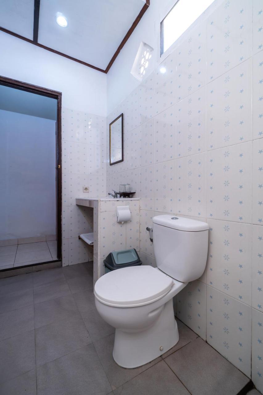 Krisna Home Stay Nusa Lembongan  Exterior photo
