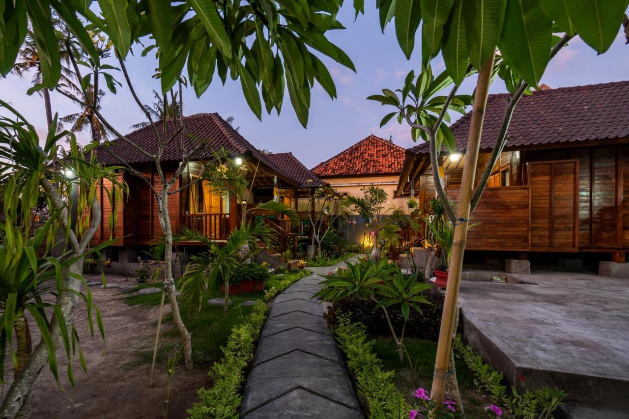 Krisna Home Stay Nusa Lembongan  Exterior photo