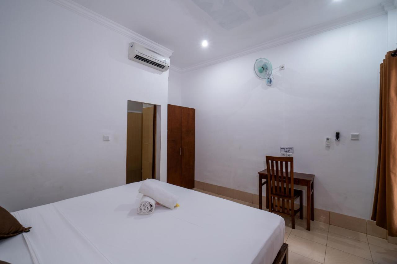 Krisna Home Stay Nusa Lembongan  Exterior photo