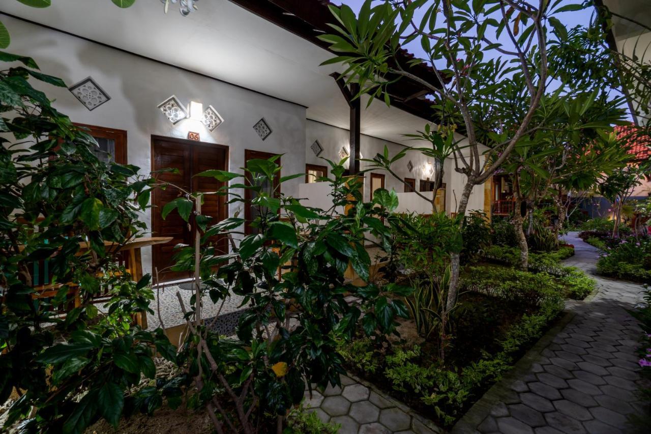 Krisna Home Stay Nusa Lembongan  Exterior photo